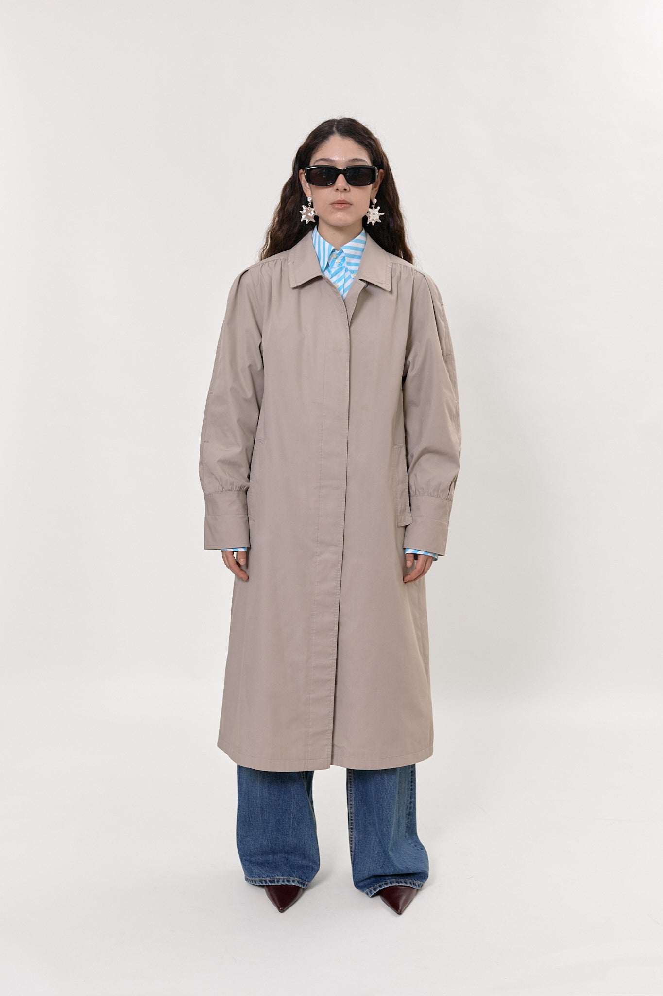 Classic trench with puffed sleeves