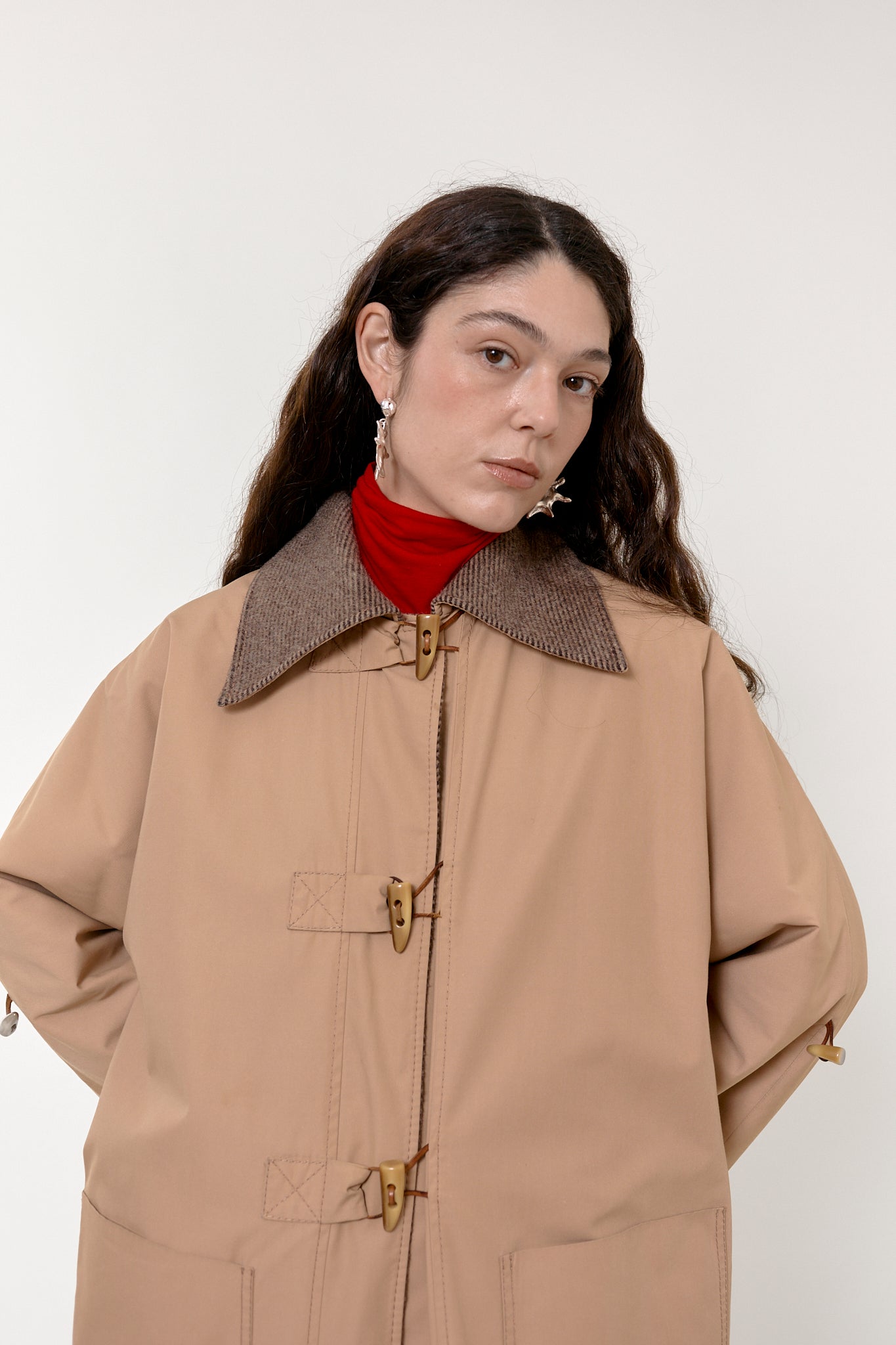 Big collar trench coat