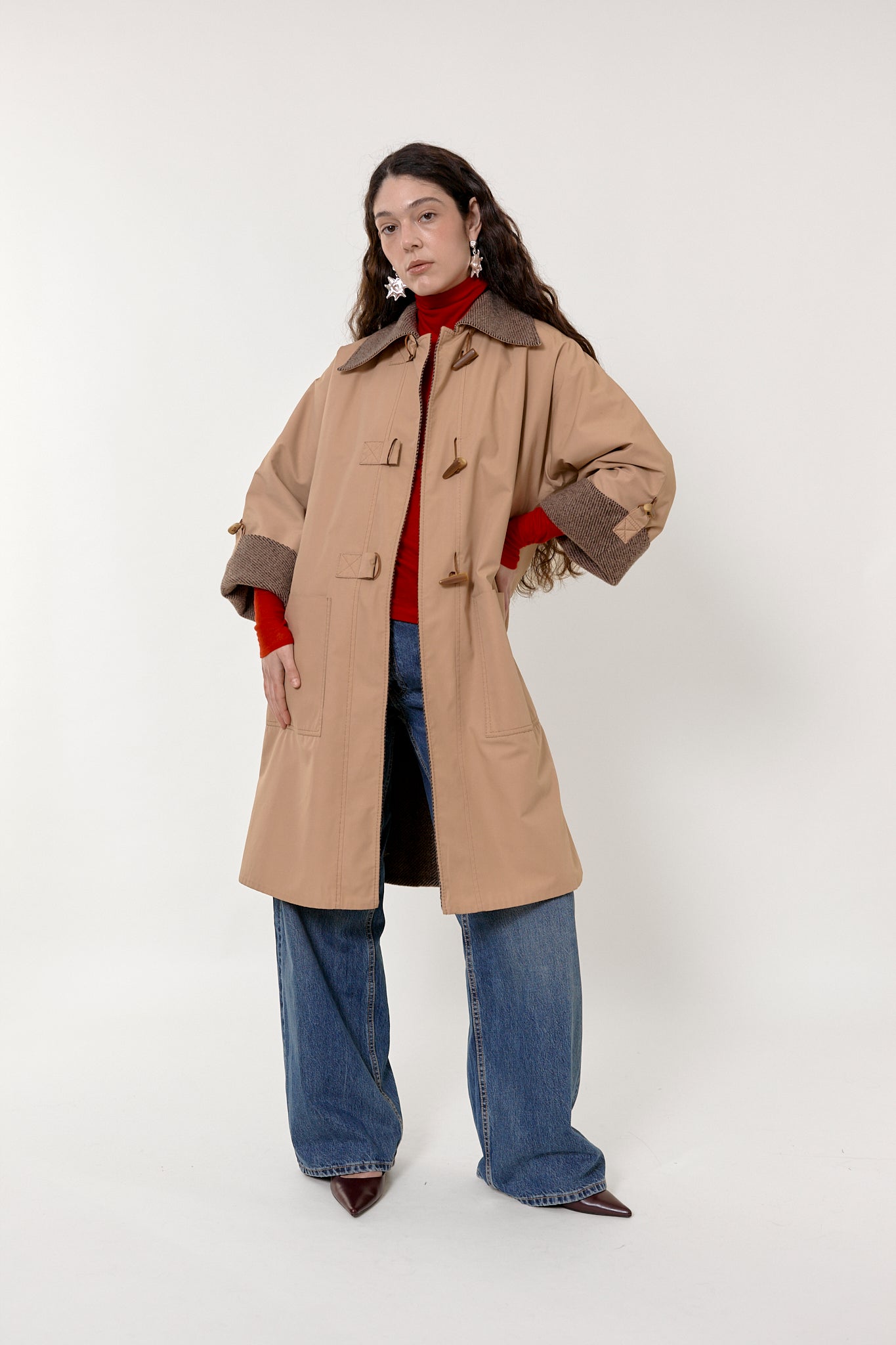 Big collar trench coat