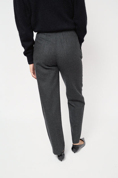 Fitted wool trousers