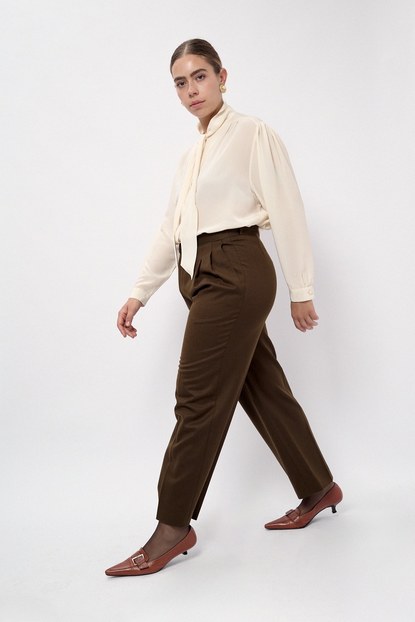 Khaki classic trousers