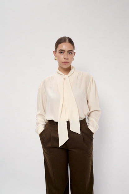 Khaki classic trousers