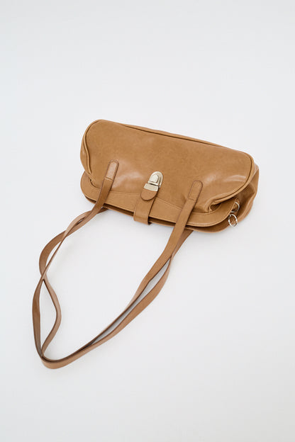 Beige baguette bag