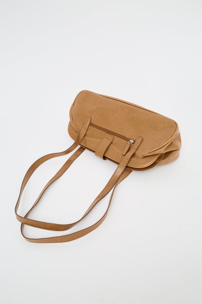 Beige baguette bag