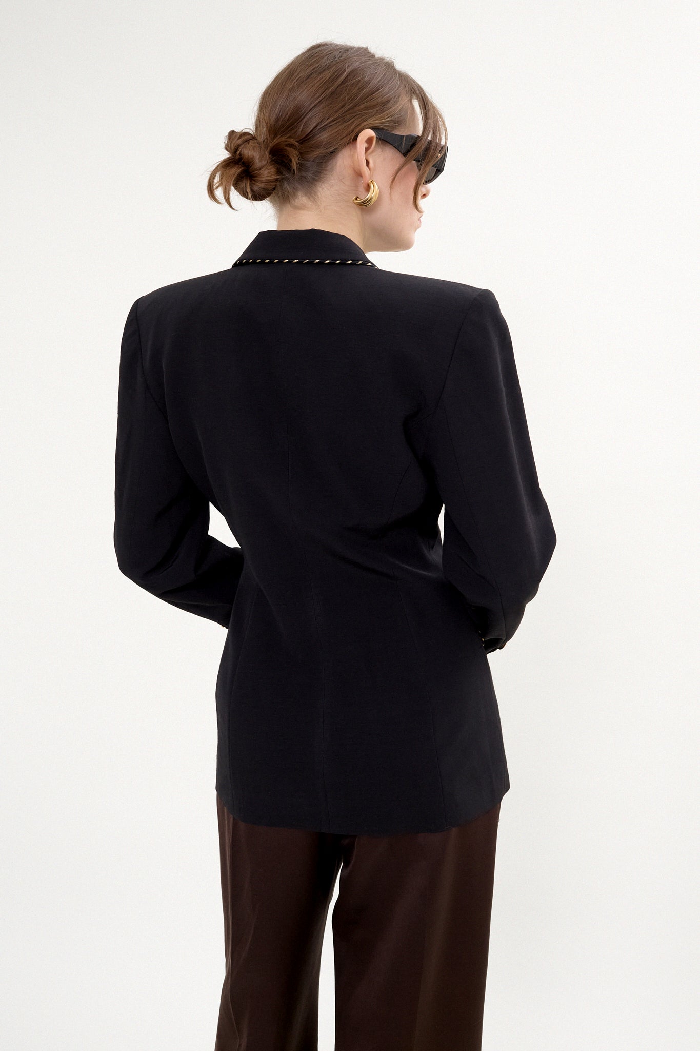 Tailored vintage blazer with wide shoulders